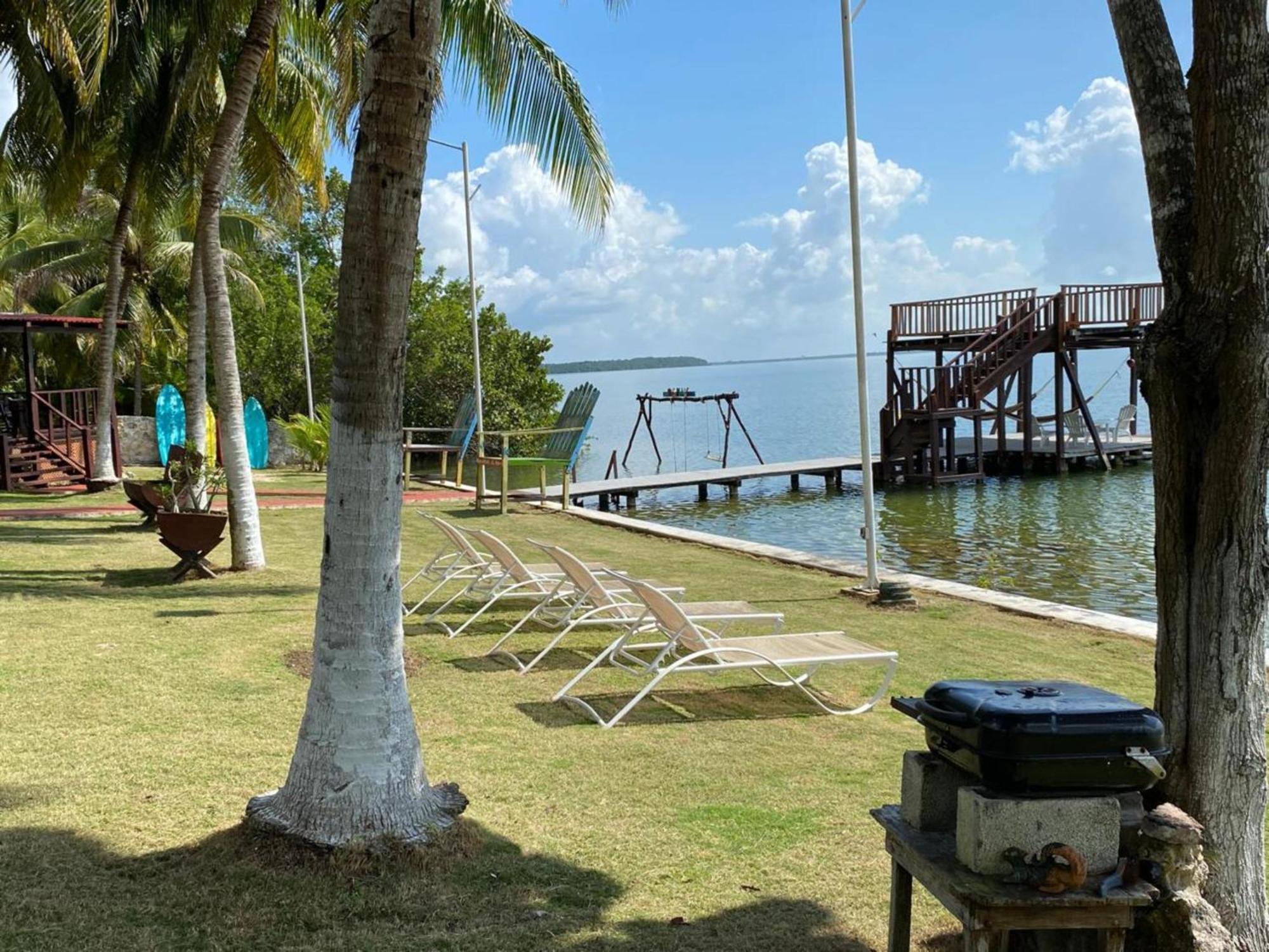 Coras Place Bacalar Lagoon Front Eksteriør bilde
