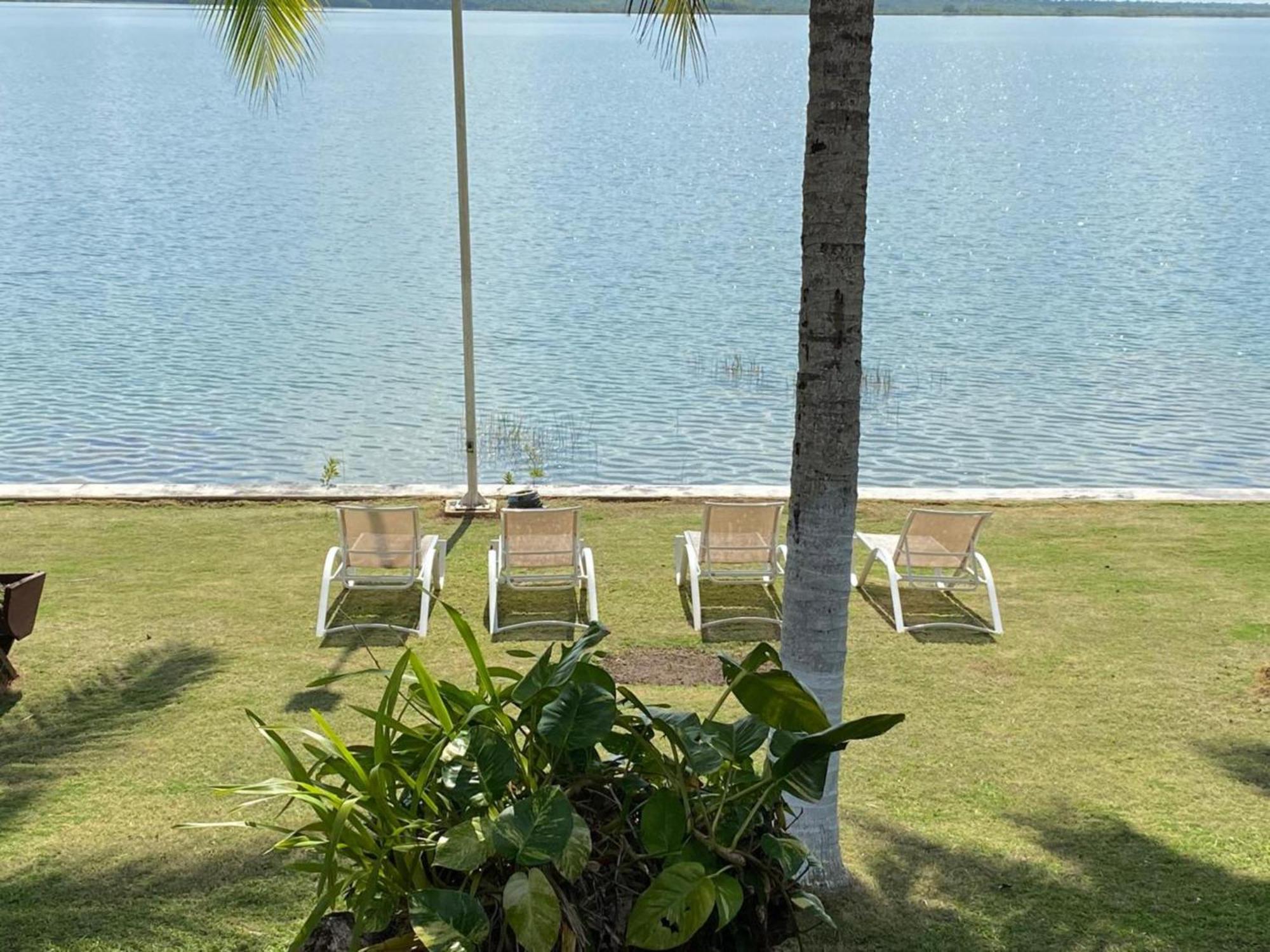 Coras Place Bacalar Lagoon Front Eksteriør bilde