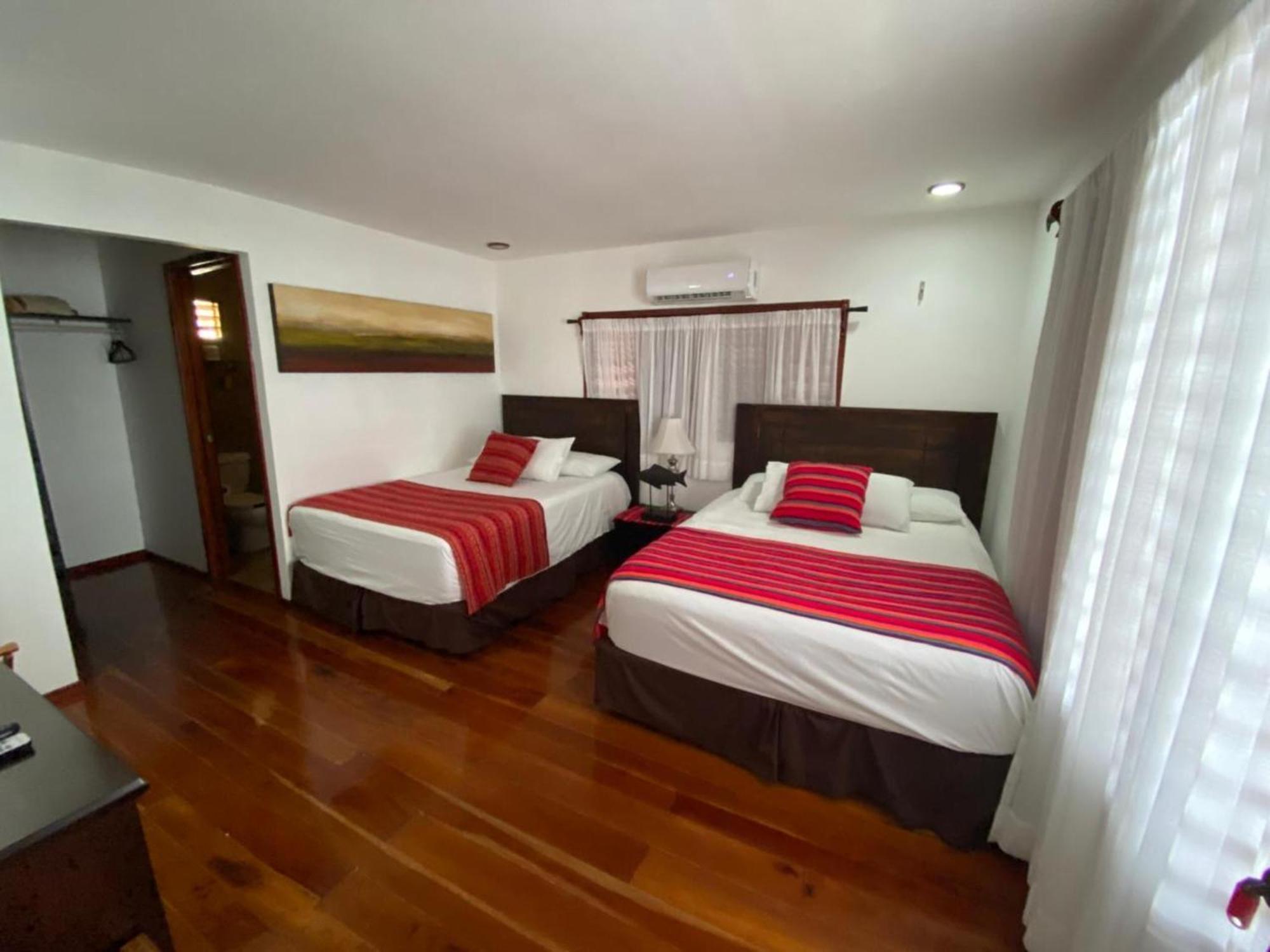 Coras Place Bacalar Lagoon Front Rom bilde