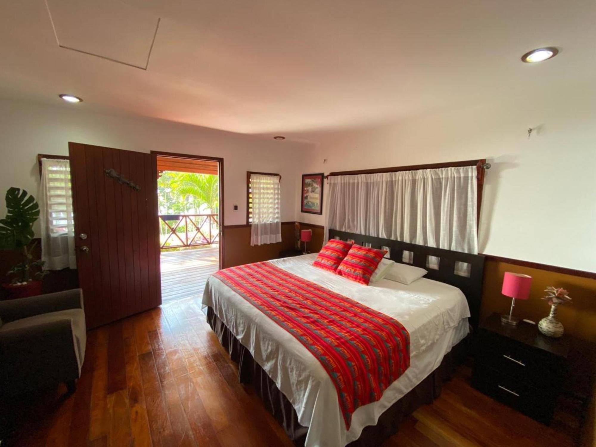 Coras Place Bacalar Lagoon Front Rom bilde