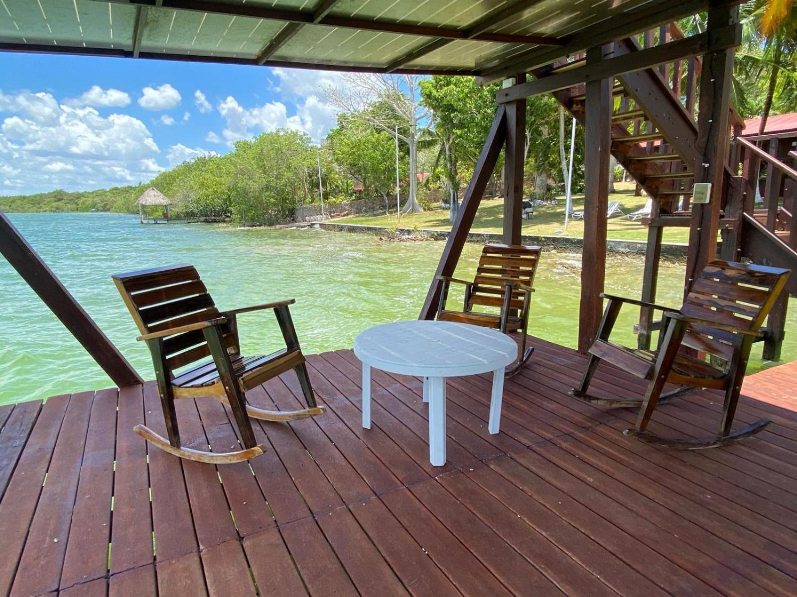 Coras Place Bacalar Lagoon Front Eksteriør bilde